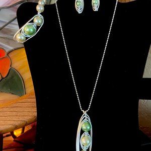 OOAK Handcrafted Wire Wrapped, Green Pearl, Silvertone Herringbone Jewelry Sets